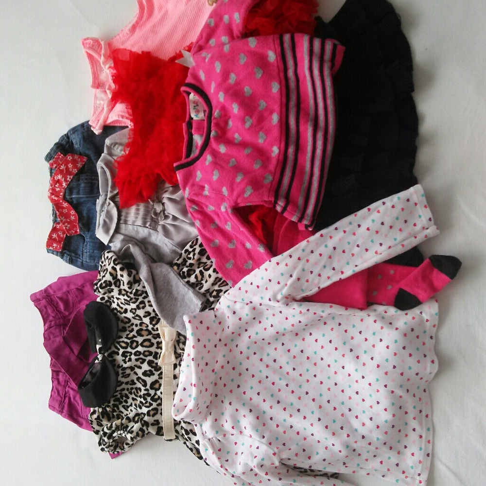 SALE! Baby clothes 3-24mons 10 pieces bundle